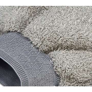 Amazon Basics Microfiber Car Wash Mitt - Superior Absorbency for Efficient Cleaning