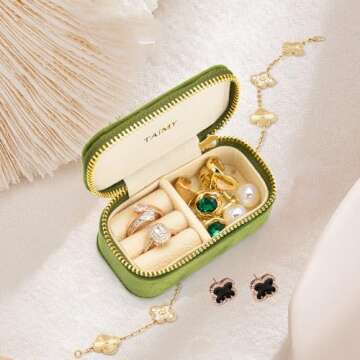 Luxurious Mini Velvet Travel Jewelry Case for Women