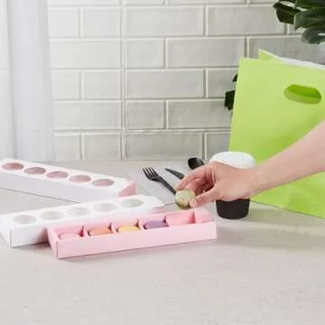 Restaurantware Valentino Macaron Boxes 100-Piece Set for Events