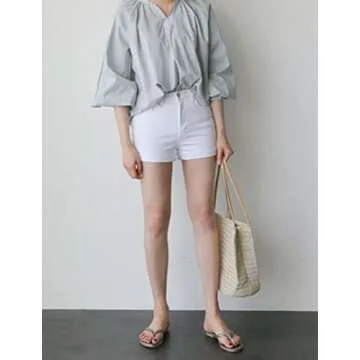 Stylish Lightweight Straw Tote Bag for Summer 2024