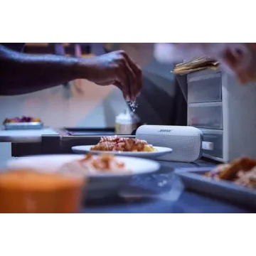 Bose SoundLink Flex Bluetooth Portable Speaker, Wireless Waterproof Speaker for Outdoor Travel - White