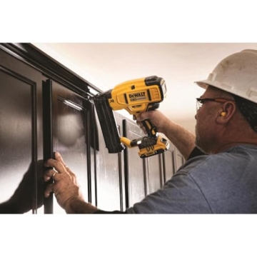 DEWALT 20V MAX Cordless Brad Nailer for Home Projects