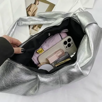 Stylish Vegan Leather Crossbody Bag for Daily Use