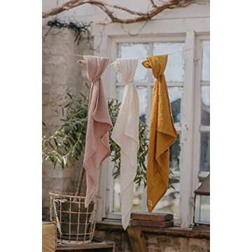 Bibs Cuddle Baby Swaddle in 100% Organic Muslin Cotton