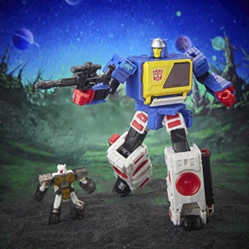 Transformers Legacy Voyager Twincast & Autobot Rewind Action Figures