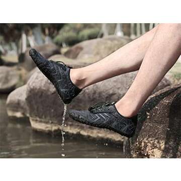 UBFEN Water Shoes Aqua Shoes Swim Shoes Mens Womens Beach Sports Quick Dry Barefoot for Boating Fishing Diving Surfing Black Color Size US 8.5 Women 7 Men