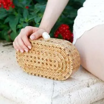 PENGZHI Women Acrylic Rattan Clutch Purse Rattan Woven Evening Bag Wedding Party Purse Summer Beach Wicker Shoulder Handbag, Brown