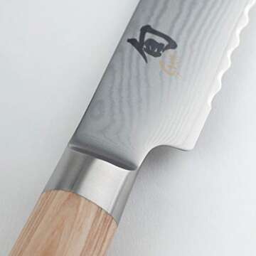 Shun Classic Blonde 9" Bread Knife, Handcrafted Japanese Serrated Knife, VG-MAX Core with Damascus S...
