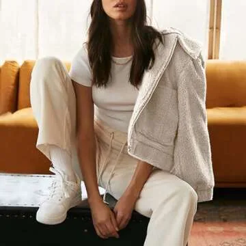 Flygo Women's Cropped Zip Up Lapel Shaggy Fleece Teddy Bear Jacket Coat (Beige-M)