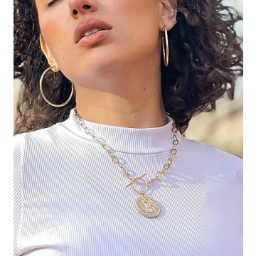 Stylish POMINA Classic Gold Hoop Earrings for Women