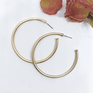 Stylish POMINA Classic Gold Hoop Earrings for Women