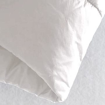 Stylish Women's Winter Puffer Vest for Layering Comfort