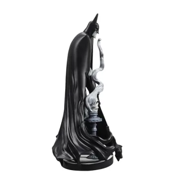 Batman by Bill Sienkiewicz 1:10 Scale Resin Statue
