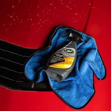 Turtle Wax 53410 Hybrid Solutions Ceramic Wet Wax, 1-Step Shine and Protection, Extreme Water Beading, Keeps Vehicle Cleaner for Longer, No Streaks, 26 oz.