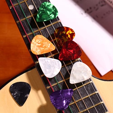 Vibrant Boao Guitar Strings Set with Celluloid Picks for All Players