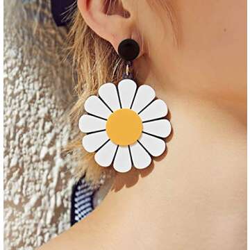 YOOE Acrylic Big Daisy Flower Dangle Earring. Exaggeration White Daisy Eardrop, Geometric Circle Semicircle Sun Flower Dangler Earring (Style 2)