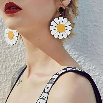 YOOE Acrylic Big Daisy Flower Dangle Earring. Exaggeration White Daisy Eardrop, Geometric Circle Semicircle Sun Flower Dangler Earring (Style 2)