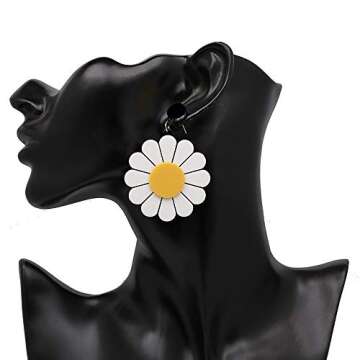 YOOE Acrylic Big Daisy Flower Dangle Earring. Exaggeration White Daisy Eardrop, Geometric Circle Semicircle Sun Flower Dangler Earring (Style 2)