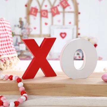 Charming Wooden XOXO Valentine's Day Tabletop Sign