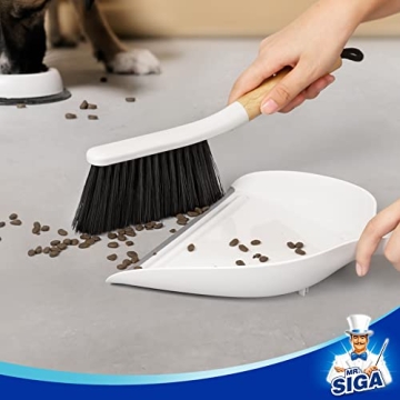 Compact MR.SIGA Dustpan and Brush Set with Bamboo Handle