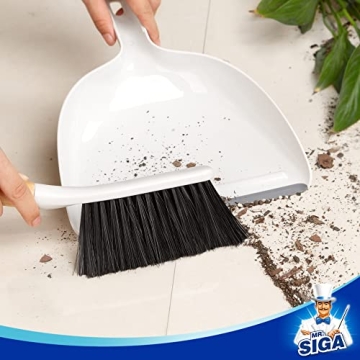 Compact MR.SIGA Dustpan and Brush Set with Bamboo Handle
