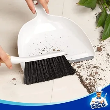 Compact MR.SIGA Dustpan and Brush Set with Bamboo Handle