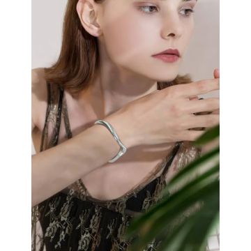 Stylish WOWORAMA Irregular Silver Cuff Bracelet for Women