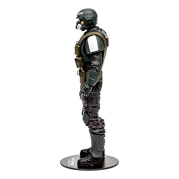 McFarlane Toys Warhammer 40,000 Veteran Guardsman Figure