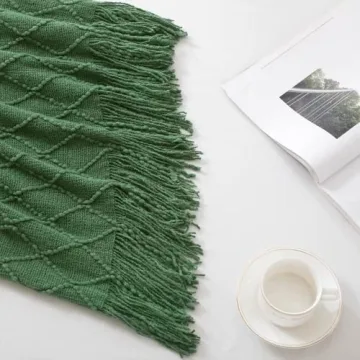 BOURINA Green Throw Blanket Soft Elegant Decorative Knit