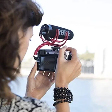 Rode VideoMic Go Lightweight On-Camera Microphone Bundle