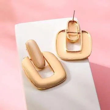 Apsvo Chunky Gold Hoop Earrings for Women, Lightweight Earring Statement Gold Dangle Drop Earrings Square Hoop Dangling Earrings Fashion Earrings 2023 Trendy Jewelry