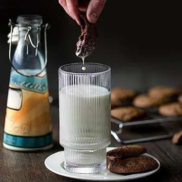 AiMQnLe Glass Cups with Bamboo Lids and Straws - 16 oz Iced Coffee Cups, Vintage Ribbed Drinking Glasses, Glass Tumbler for Juice, Beer, Coffee, Milk, Cocktail, Water (4 Pack)