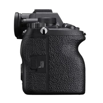 Sony Alpha 7 IV 33MP Full-Frame Mirrorless Camera with Lens