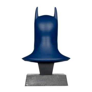 Batman Knightfall Cowl Replica 1:3 Scale - McFarlane Toys