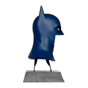 Batman Knightfall Cowl Replica 1:3 Scale - McFarlane Toys