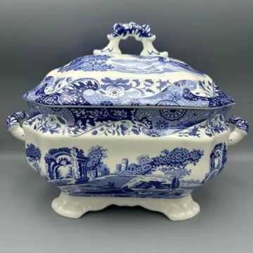 Spode Blue Italian Soup Tureen - Elegance for Any Table