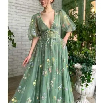 Elegant Long Sleeve Flower Embroidery Tulle Prom Dress