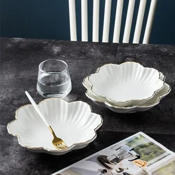 Elegant Gold Flower Design Plate for All Occasions