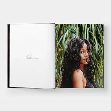 The Rihanna Book - A Stunning Biography of Iconic Moments