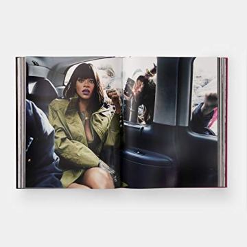 The Rihanna Book - A Stunning Biography of Iconic Moments