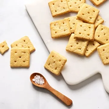 HighKey Sea Salt Crackers - Keto Friendly Snack Option