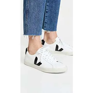 VEJA Women's Esplar Logo Sneakers - Stylish Comfort and Sustainability