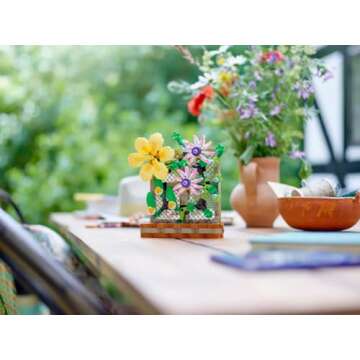 LEGO Flower Trellis Display 40683 - Spring Floral Home Decor Set with Vibrant Blooms and Trellis Detailing for Kids and Adults (440 pcs)