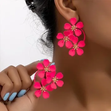 Vintage Camellia Flower Earrings for Women,Exaggerate Metal Camellia Earrings Retro White Yellow Flower Statement Earrings Jewelry (Pink)