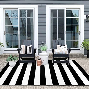 IOHOUZE Black White Striped Rug - Durable and Stylish