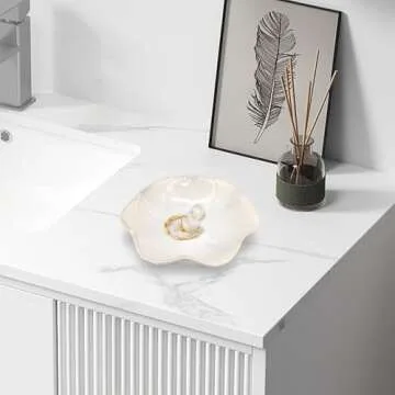 Elegant Leaf-Shaped Jewelry Dish Perfect for Gifting