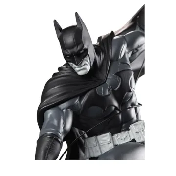 McFarlane Toys Batman by Inhyuk Lee 1:10 Scale Resin Statue