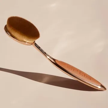 Artis Elite Oval 7 Brush - Luxury Makeup Applicator