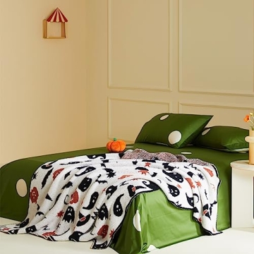 Fuzzy Halloween Throw Blanket for Cozy Celebrations