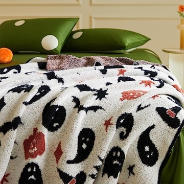 Fuzzy Halloween Throw Blanket for Cozy Celebrations